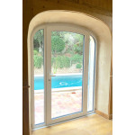Porte Fenêtre à Serrure Cintrée 1 Vantail et 2 Fixes Latéraux Aluminium